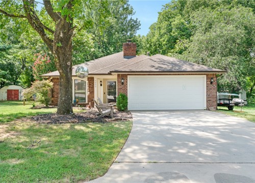 3069 N John Wayne Drive, Fayetteville AR