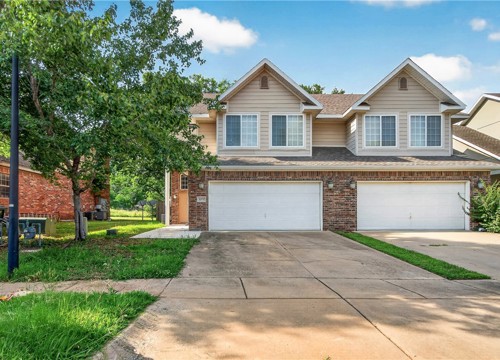 2572 E Turtle Creek Drive, Fayetteville AR
