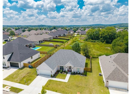3503 E Lexus Drive, Fayetteville AR