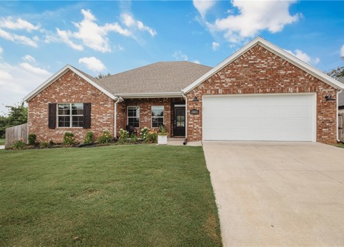 5803 W Poison Springs Drive, Fayetteville AR