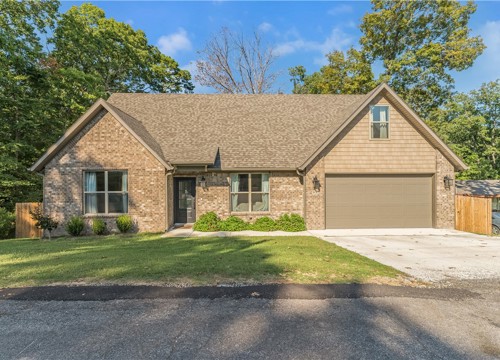13 Hinckley Circle, Bella Vista AR