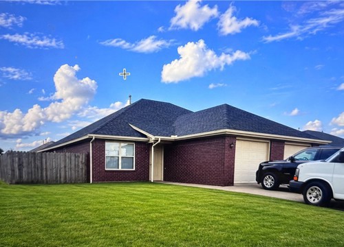 201 & 203 Asher Court, Rogers AR