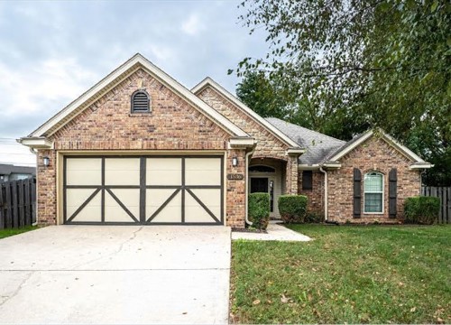 1536 N Oakhaven Place, Fayetteville AR