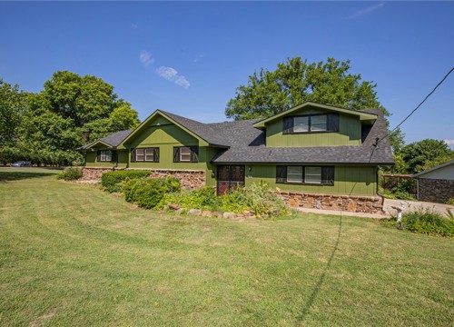 820 S 13th Street, Rogers AR