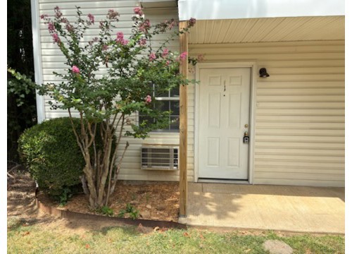 1205 N Oakland Avenue 1, Fayetteville AR
