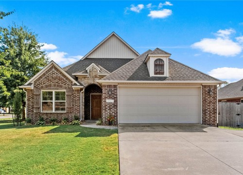3905 W Providence Drive, Fayetteville AR