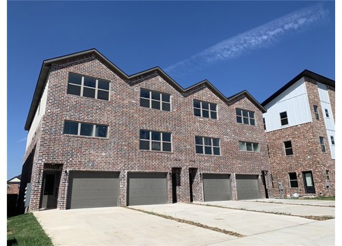 2616 SW Livingston Square, Bentonville AR