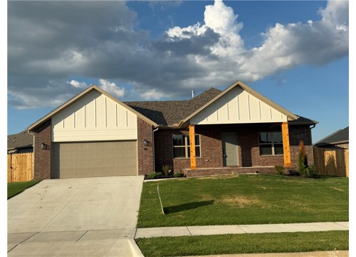90 W Watson Lane, Farmington AR