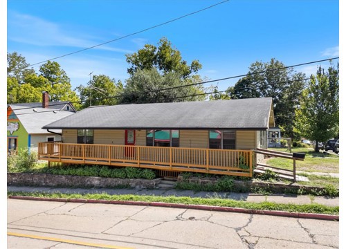 15 White Street, Eureka Springs AR