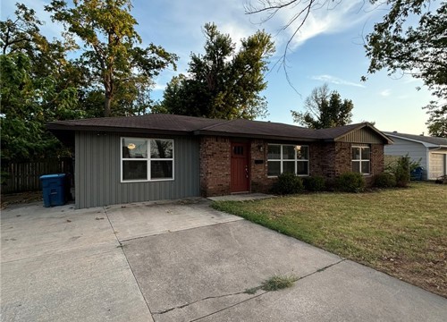 1006 SE 4th Street, Bentonville AR
