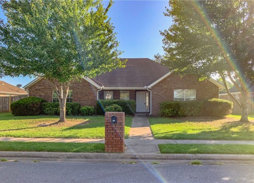 714 Meadowlands Drive, Fayetteville AR