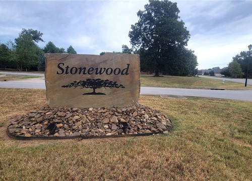 3122 E Hearthstone Drive, Fayetteville AR