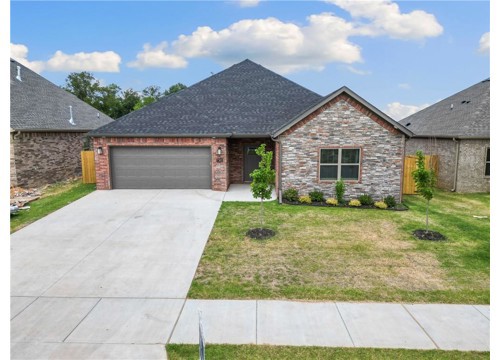 7302 SW Walnut Grove Avenue, Bentonville AR