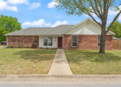 1662 Tally Ho Drive, Fayetteville AR