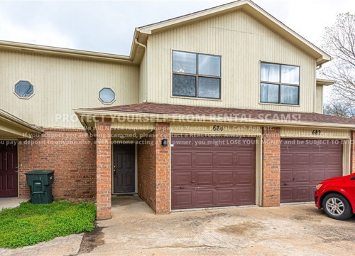 684 W Martha Drive, Fayetteville AR