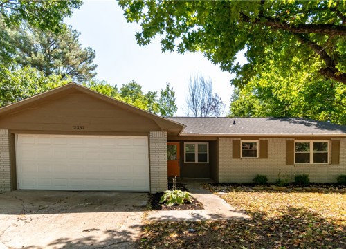 2332 Clover Drive, Fayetteville AR