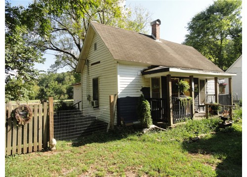 106 Limestone Street, Leslie AR
