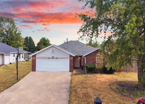 1004 Zachary Street, Centerton AR