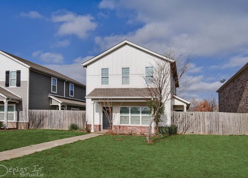121 Carrington A & B, Lowell AR
