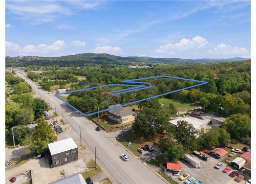 2050 S School Avenue, Fayetteville AR