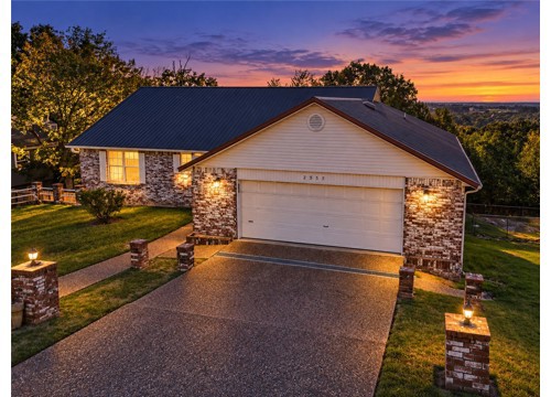 2557 N Karyn Avenue, Fayetteville AR
