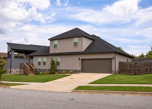 2576 N Justin Drive, Fayetteville AR