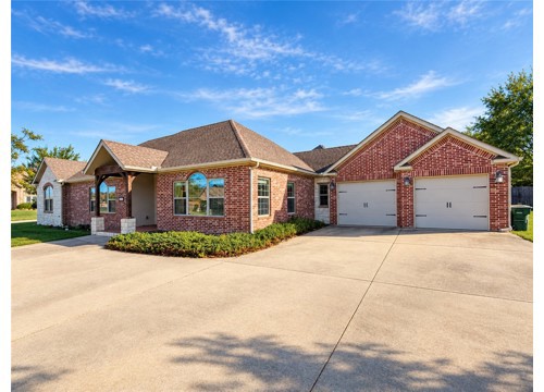 3611 E Blue Stone Drive, Fayetteville AR