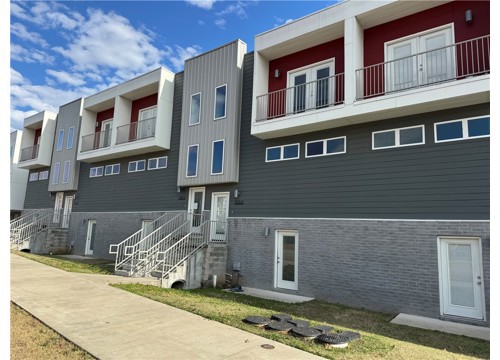 1520 S Razorback Road, Fayetteville AR