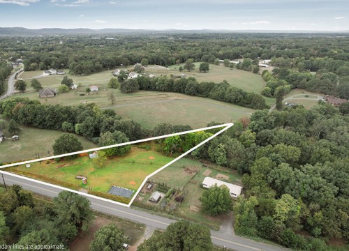 3017 N Adams Road, Fayetteville AR
