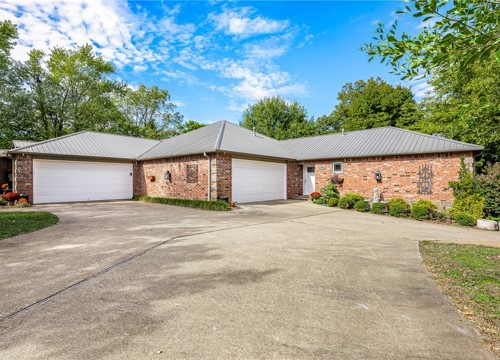 2493 & 2495 N Jeremiah Place, Fayetteville AR